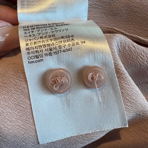 NWT! H&M, long sleeve blouse, size XXL Rose color 🌹 - Picture 5 of 7